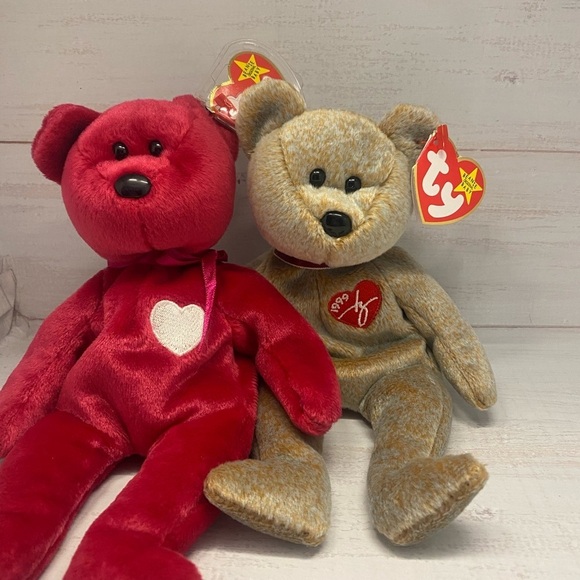 Valentina Rare Bennie baby and the 1999 signature bear - Picture 4 of 13